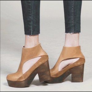 Free People Size Eight Leather Clogs